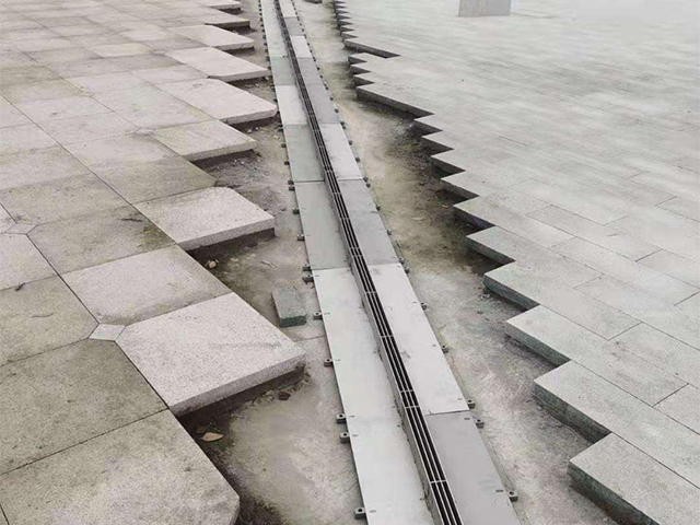 ͻ